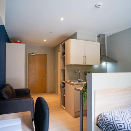 Bright Modern Studios And Private Bedrooms With Shared Kitchen At Straits Meadow Near Edinburgh City Centre Экстерьер фото