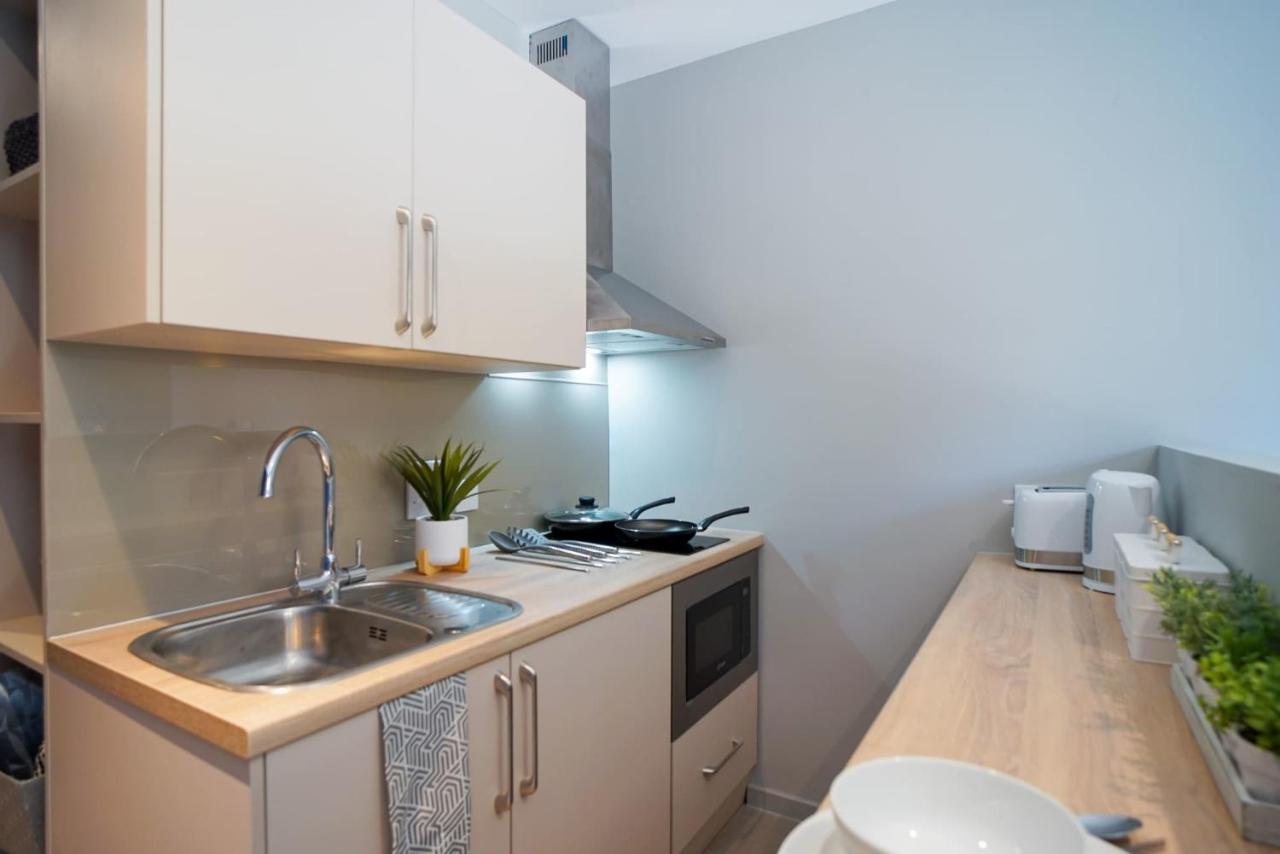 Bright Modern Studios And Private Bedrooms With Shared Kitchen At Straits Meadow Near Edinburgh City Centre Экстерьер фото